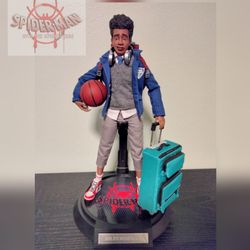 Young Rich Toys 1/6 Scale Spider-man into the Spiderverse Miles Morales School Uniform, similar to Hot Toys