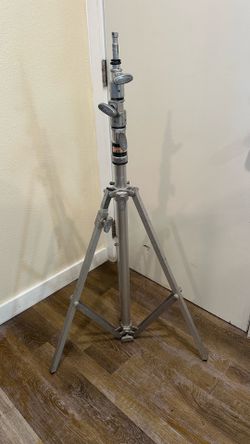 MATHEWS STUDIO EQUIPMENT