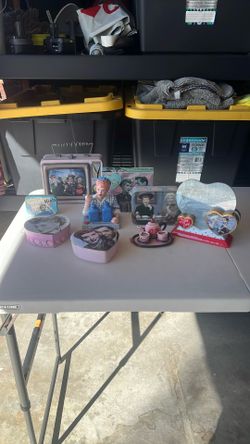 I Love You, Lucy Items