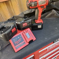 Milwaukee 1/2 "Driver Drill
