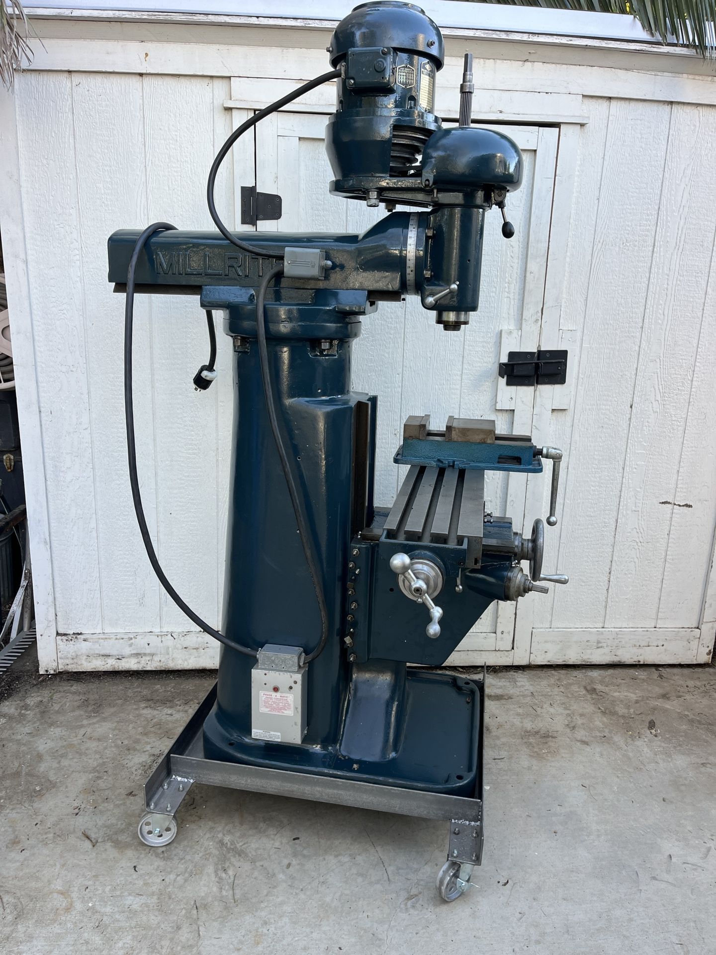 Burke Millrite 3/4 Size Vertical Milling Machine for Sale in Thousand ...