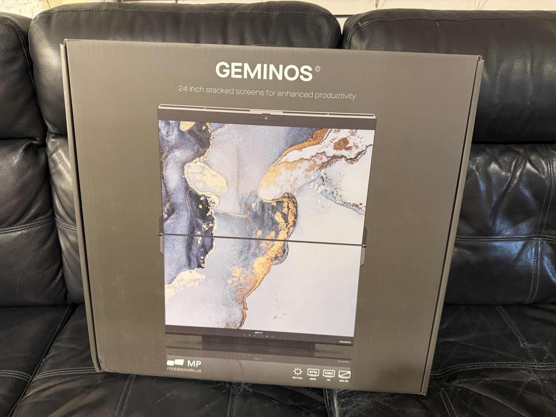 Mobile Pixels Geminos 24” Dual Stacked Computer Monitors