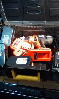 Bd drill charger and5batteries