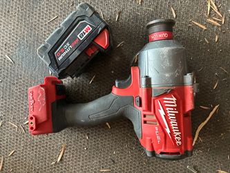 Milwaukee M18 7/17” 11mm One Key Fuel Impact Wrench w/ Battery