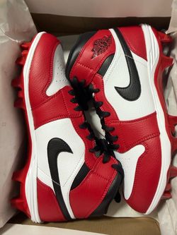 Nike cleats size 9/5 60$