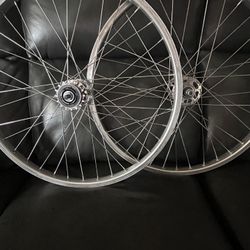 24x1.50 Old School, Araya Wheels high flange, sunshine hubs