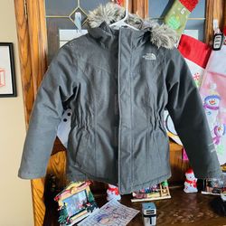 North face Girls Parka Size 7/8 - Grey
