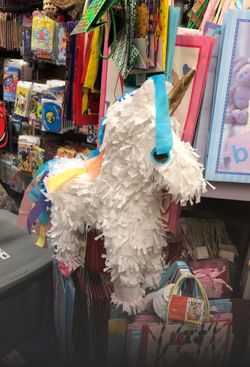 Pinatas pinata de unicornio cumpleaños cumpleanos birthday fiesta