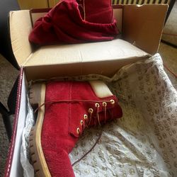 2016 Christmas Edition Timberlands (Need some TLC, but still in great condition)