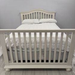 Double bed frame