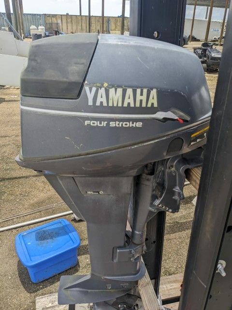 Yamaha 9.9 HP 4-Stroke High Thrust Outboard Motor