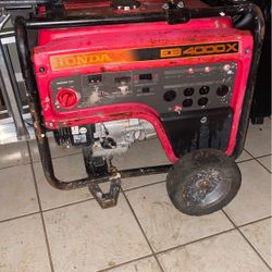 HONDA EB 4000X RUNS EXCELLENT OVER 2k New