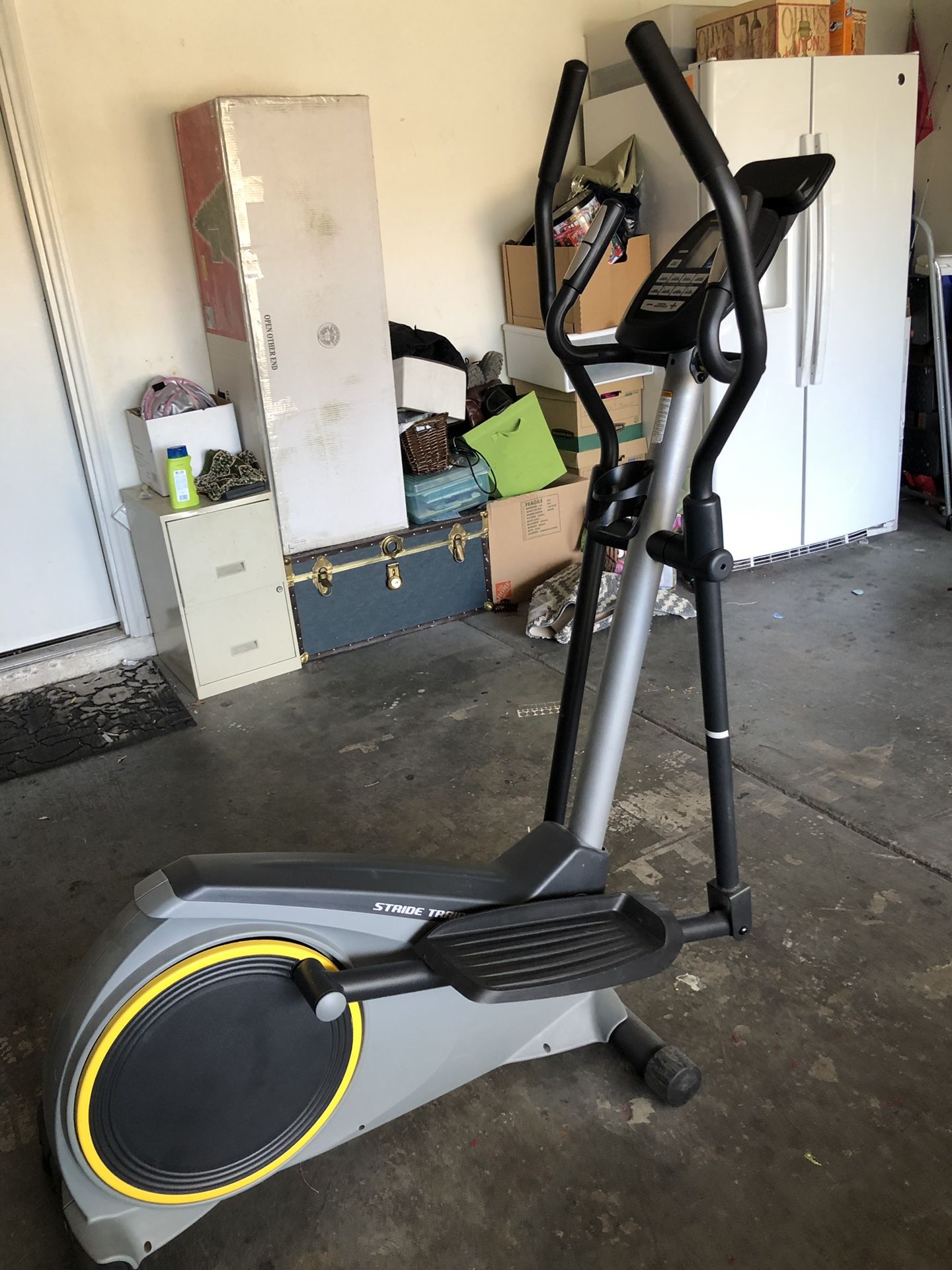 Golds Gym Stride Trainer 350i Elliptical