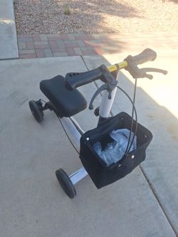 Knee Scooter Brand New