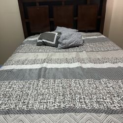 Queen Size Bed Frame With Night Light 