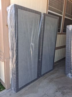 Cal king  2 box  spring  only