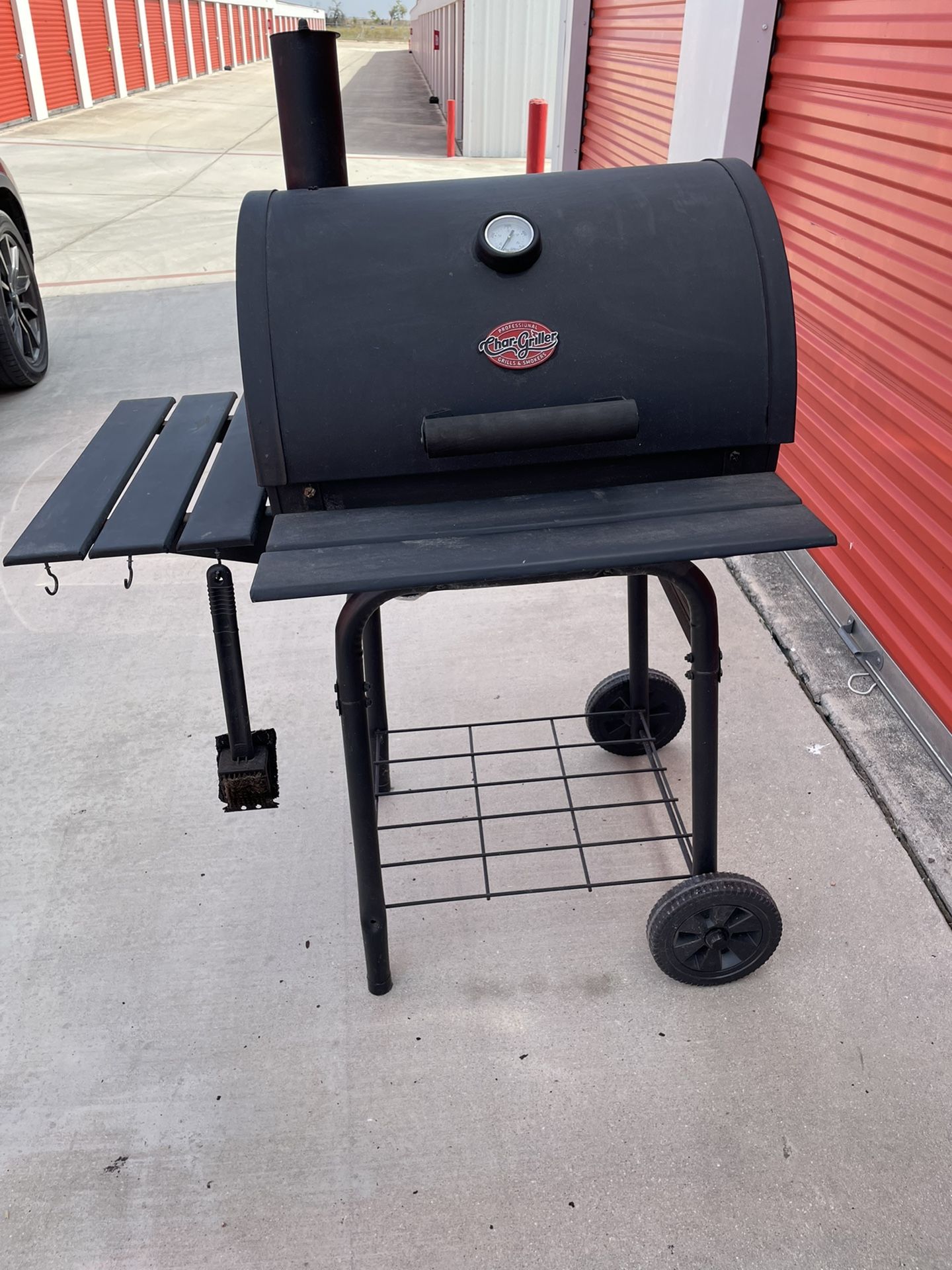 Char Griller Grill 