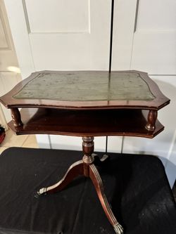 Mesa De Recamara  Usada