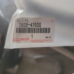 Windshield Molding Outside Lower Right Hand