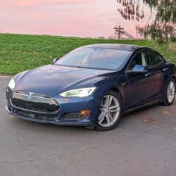 Tesla Model S 70d 2015