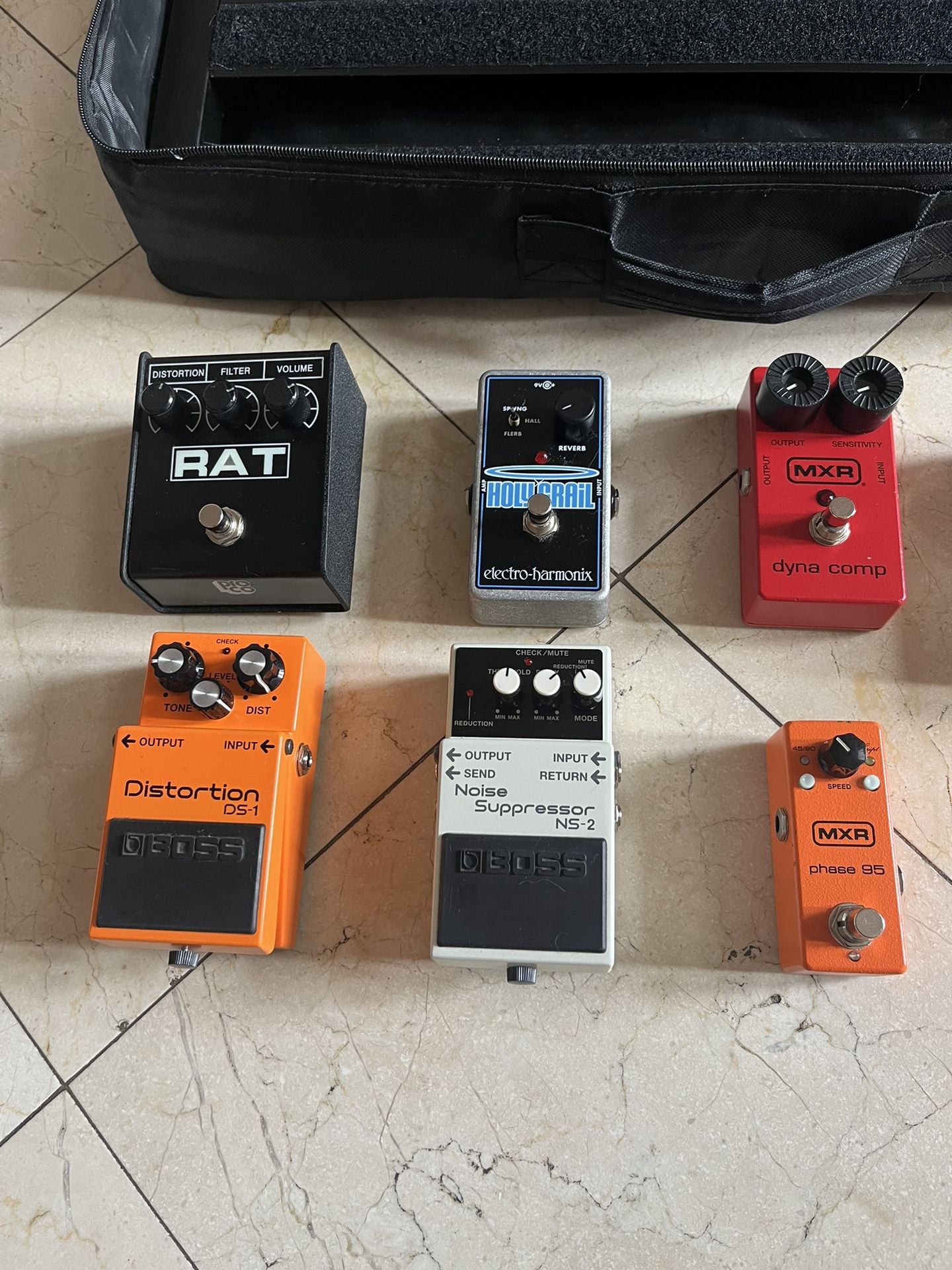 GUITAR PEDALS + PEDALBOARD for Sale in Houston, TX OfferUp