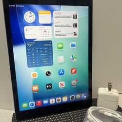 Apple iPad 8th Gen 32GB WiFi 10.2” iPad—Space Gray iOS 26 complete 
