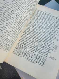 used NOVUM TESTAMENTUM Graece cum apparatu critico curavit EBERHARD NE &KAU