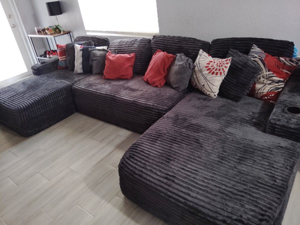 133' Sectional Sofa