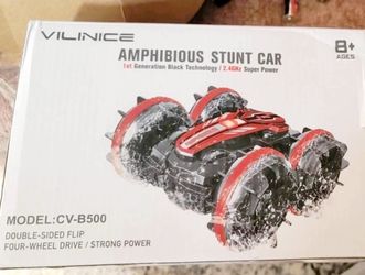 NEW Remote Control Stunt Car