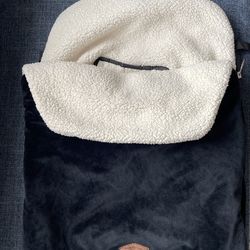 JJ Cole Baby Bunting and Car Seat Cover.  A Steal At $20!!