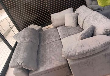 Lima modular sectional $799