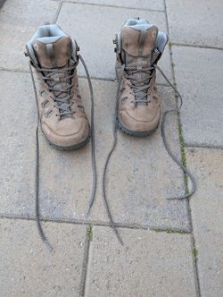 Awesome Women's Hiking Boots Size 9 Regular