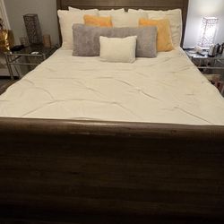 QUEEN Size Bed Fram WITH Mattress 