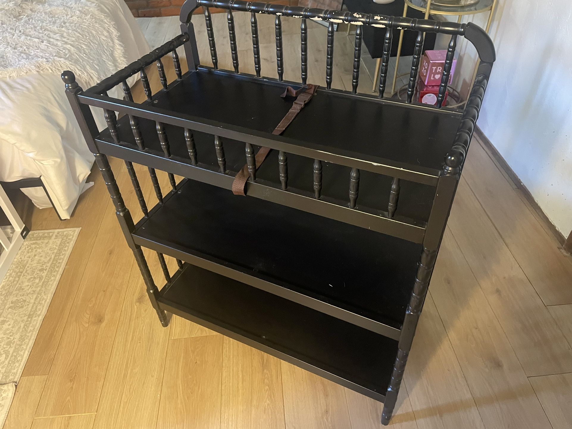 Free Baby Changing Table :)