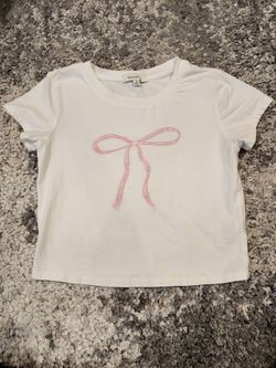 Francesca's t-shirt for women