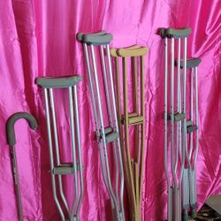 5 Pairs Of Crutches And 2 Canes 30$ For All