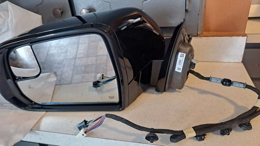 Grand Wagoneer/ Wagoneer Driver Side Mirror