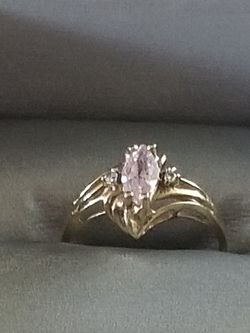 Beautiful Tourmaline Ring With Two Diamonds On the Side