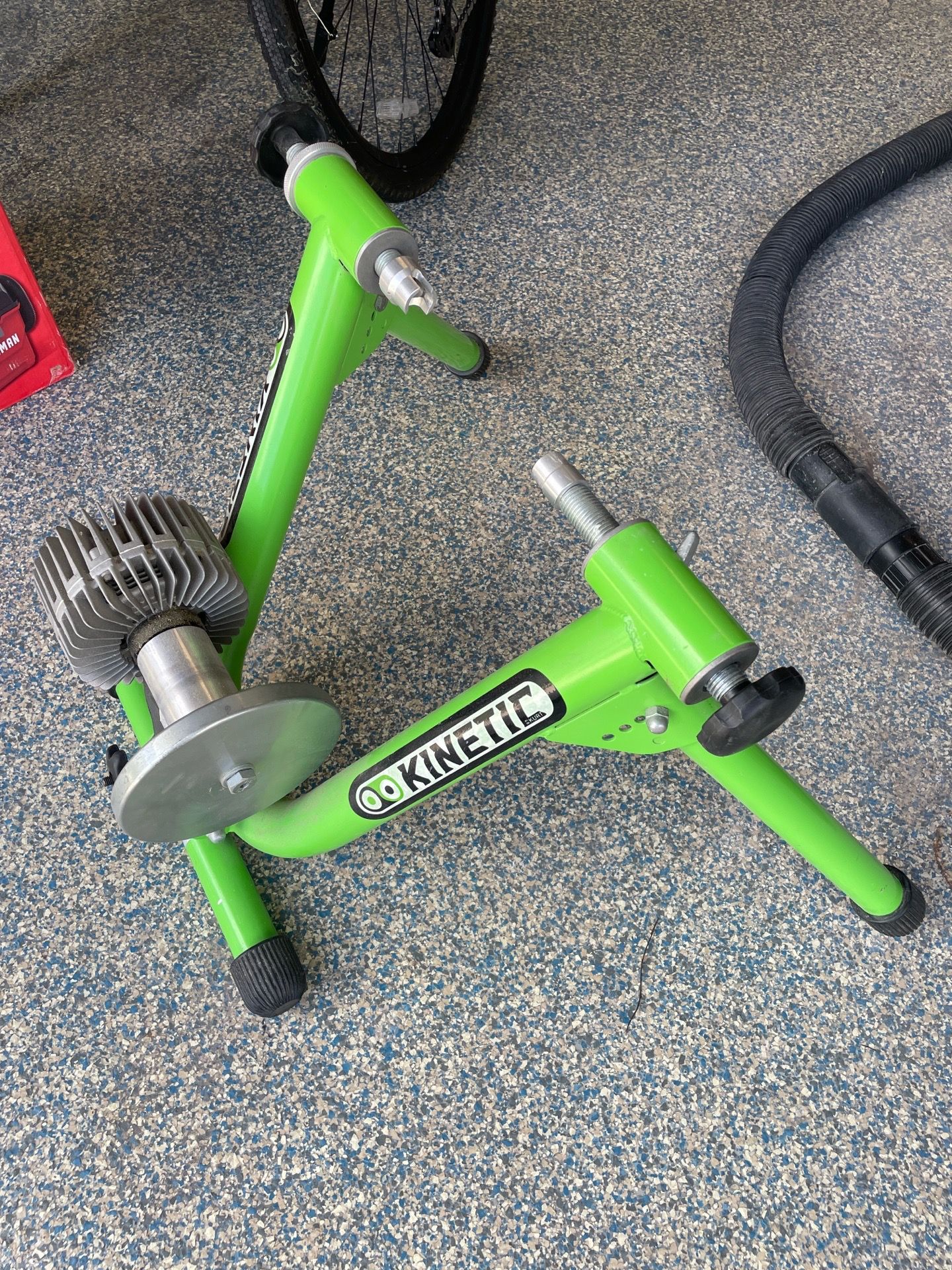 Kurt Kinetic Fluid Road Machine Bicycle Trainer