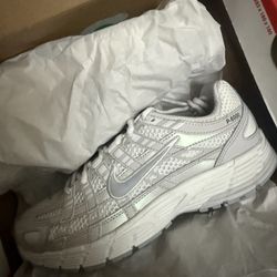 Brand New Nike Shoes 