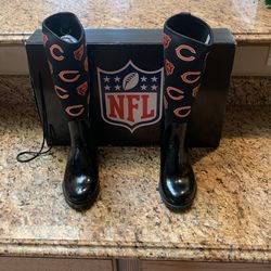 Bears Woman’s Size 6 Rain Boots (NEW NEVER WORN)