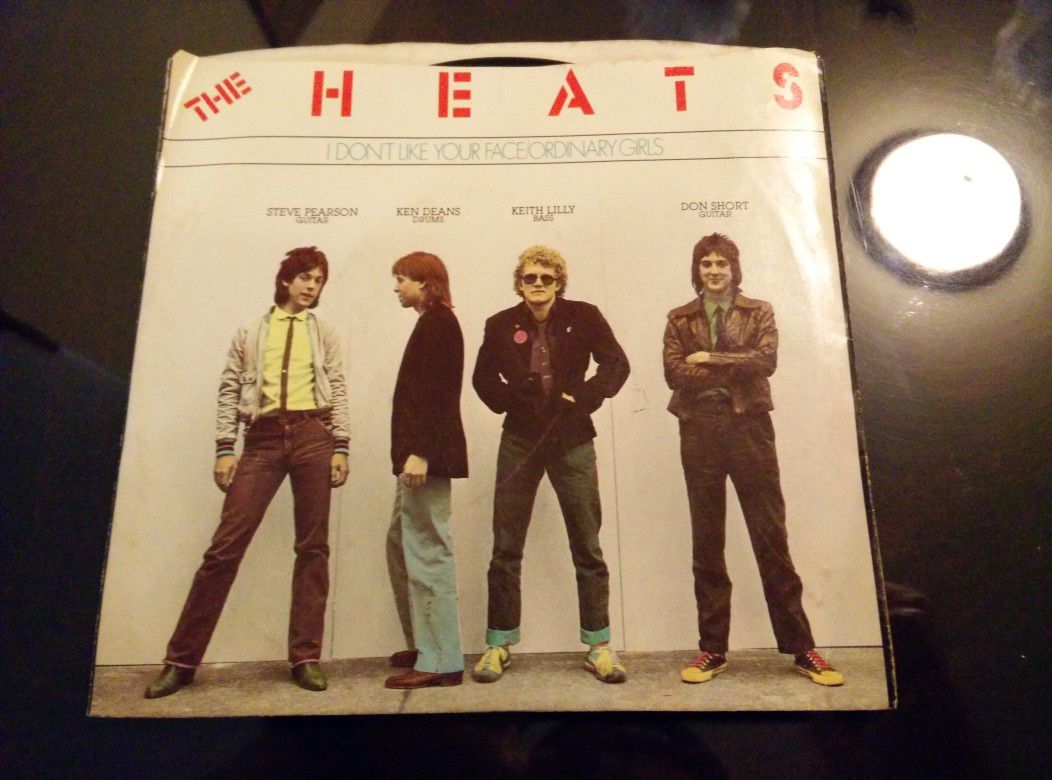 Vintage 1980 The Heats Vinyl I don't like your face/Ordinary Girls