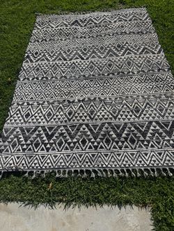 Thick outdoor boho looking rug