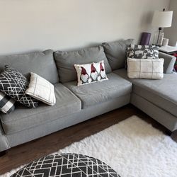 Raymour&Flanigan Daina Sectional Sofa