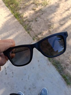 Ray-Ban Meta Smart Glasses