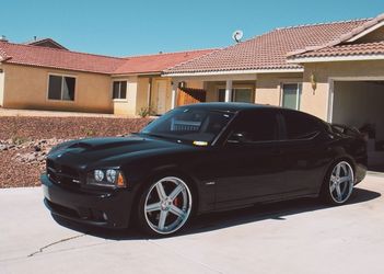 Sell my. 2006 Dodge Charger SRT-8 FWDWheelss