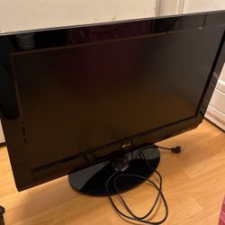 LG TV 32 Inch DVD Player 