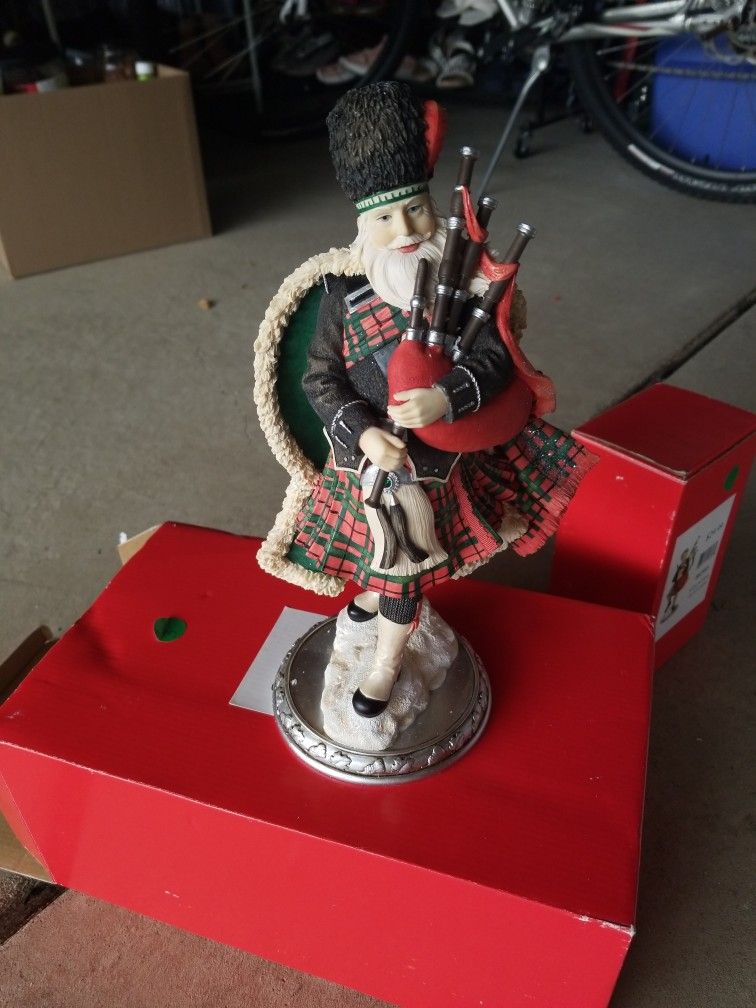 Scottish Christmas figurine