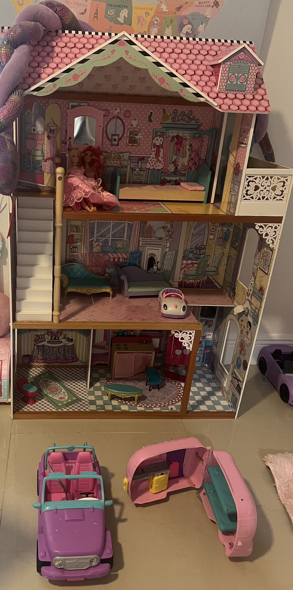 Doll House 