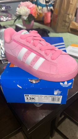 Girl’s shoes